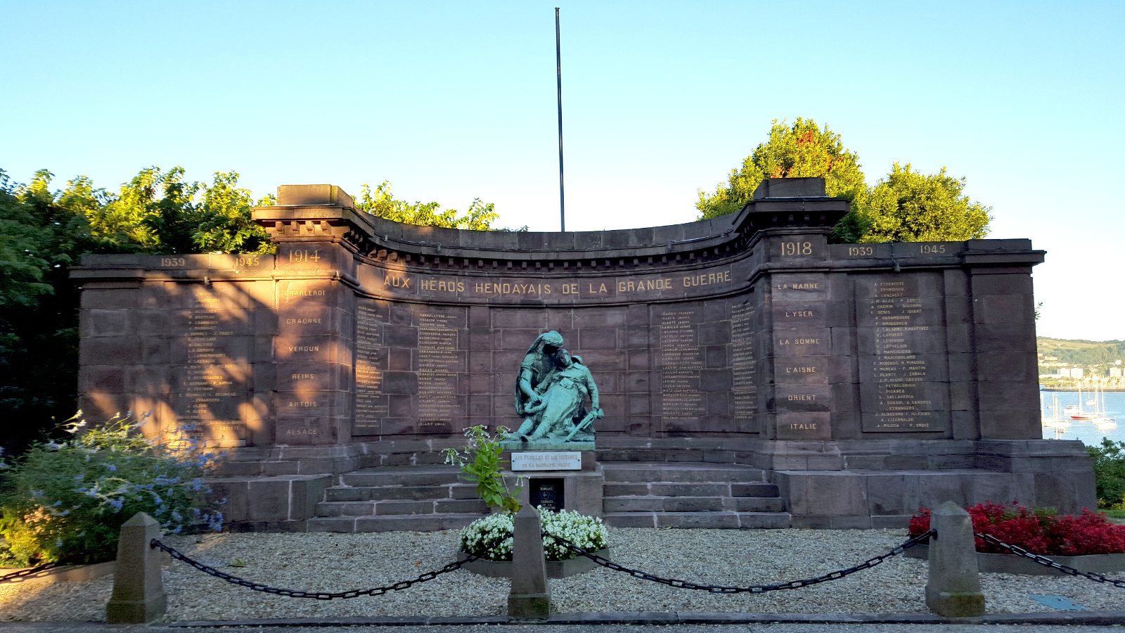 Monument aux morts de la guerre 1914–1918, Hendaye, 1921