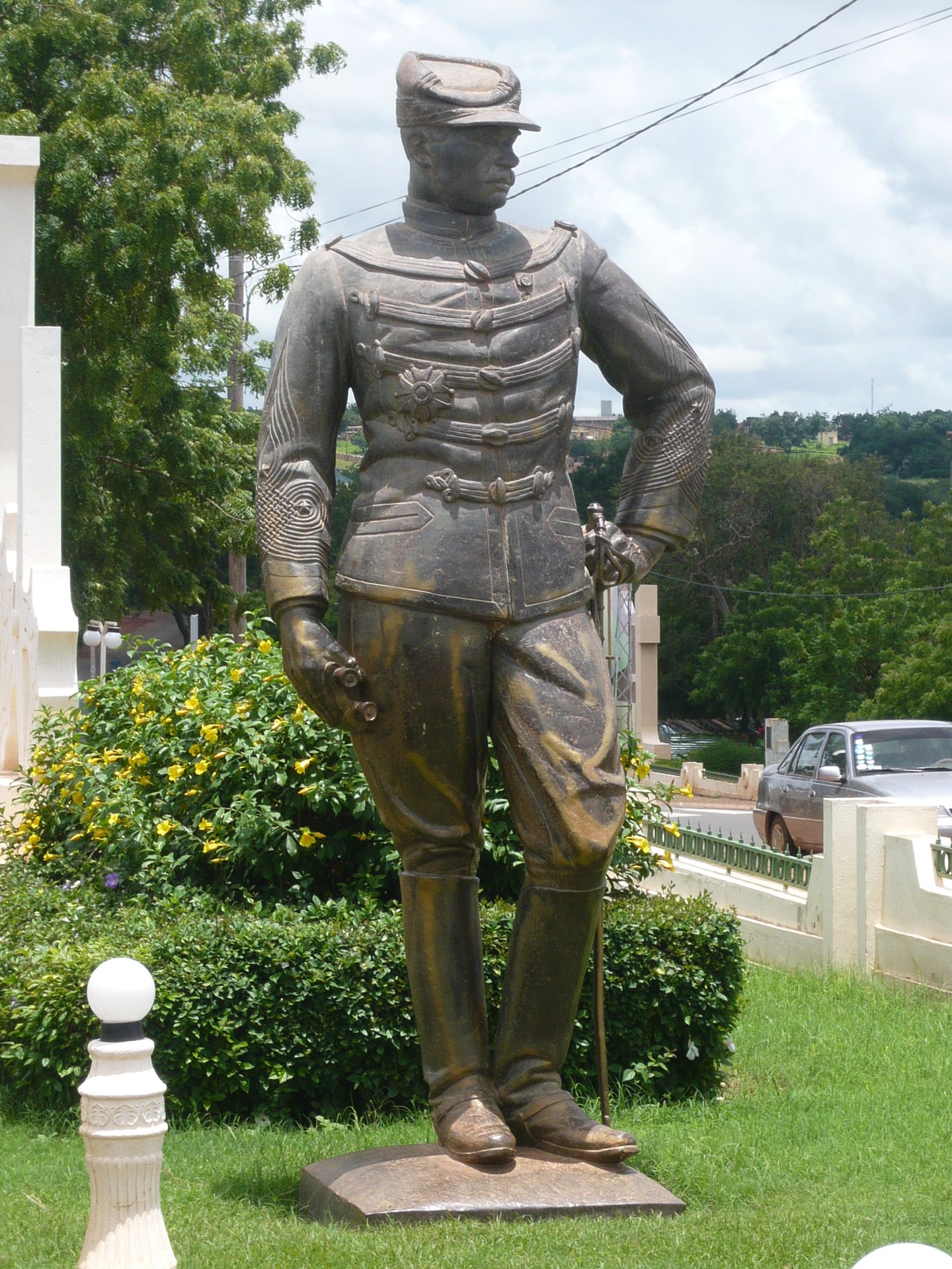 Statue des französischen Eroberers Gustave Borgnis-Desbordes