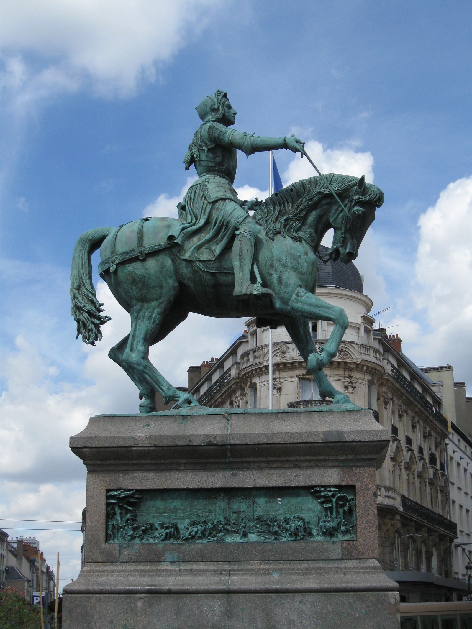 „La Pucelle d’Orléans“, Statue der Jeanne d’Arc in Orléans