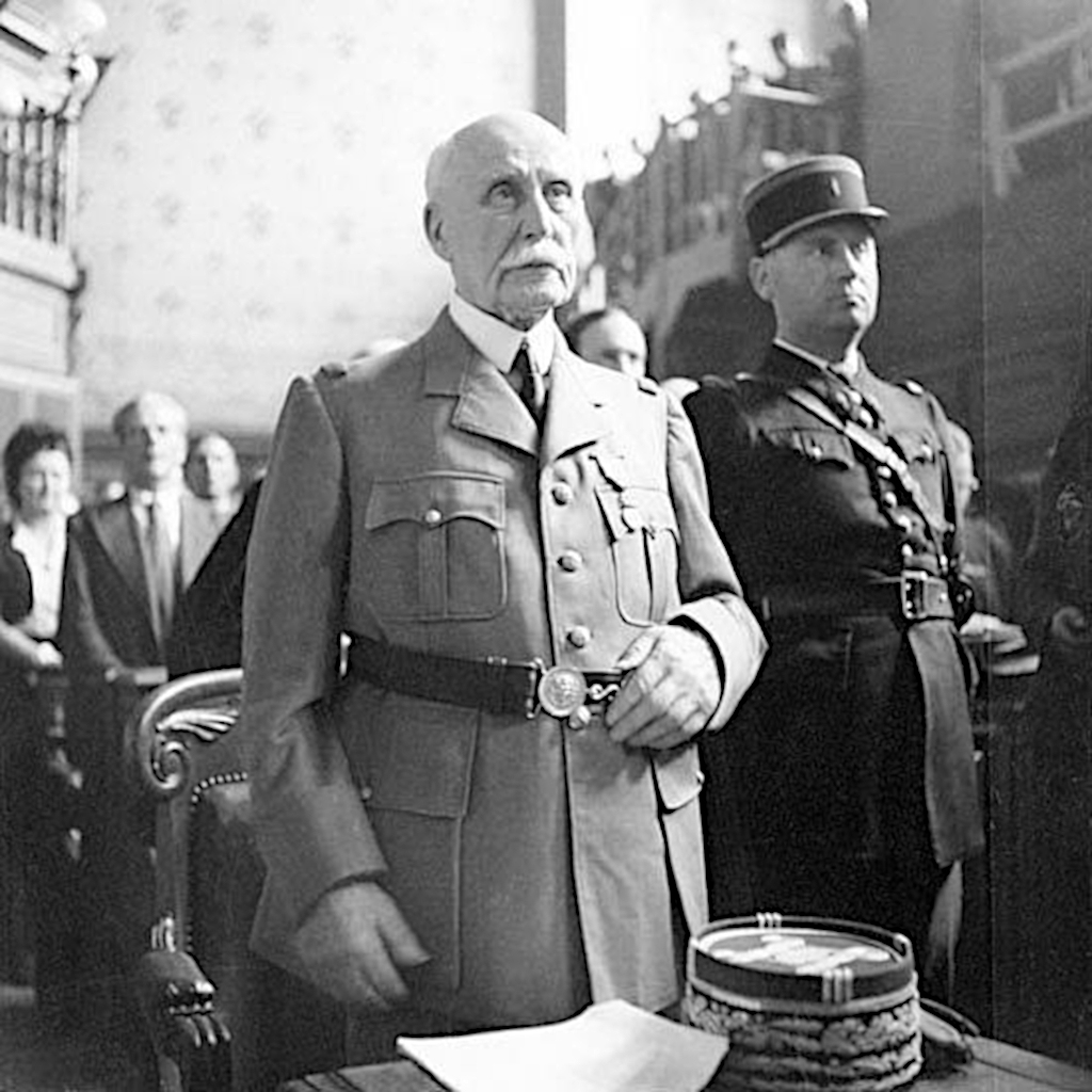 Philippe Pétain während seines Hochverratsprozesses